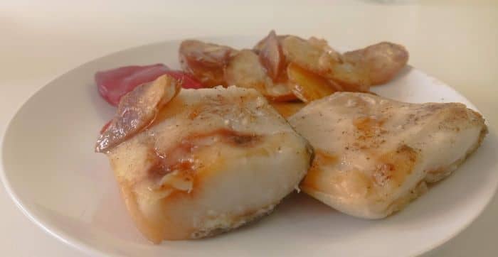 bacalao en freidora de aire con patata, cebolla y pimiento del piquillo