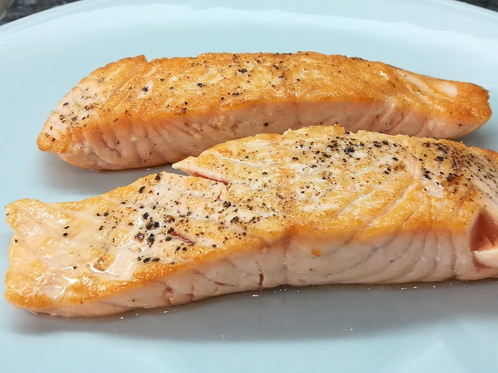 Lomos de salmón a la plancha | Cousinando